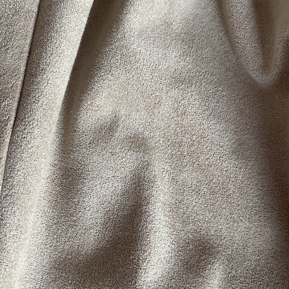 Aritzia Wilfred Free Skirt - Picture 2 of 5